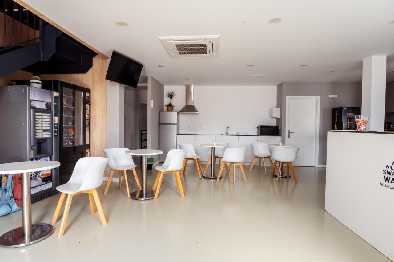 Albergue Gbc Caldas 칼다스 데 레이스 외부 사진